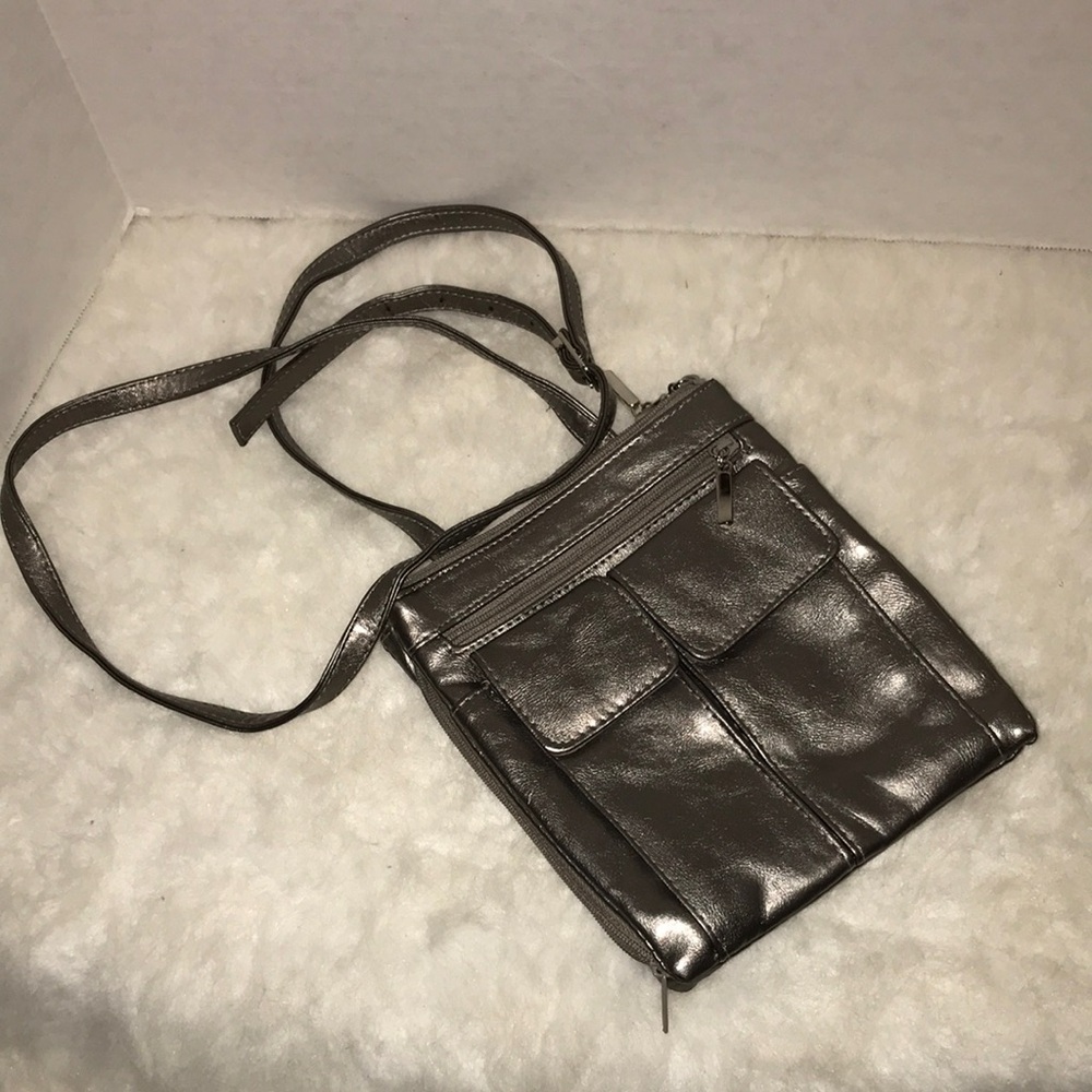Crossbody bag with a lot of compartments 5 zippers